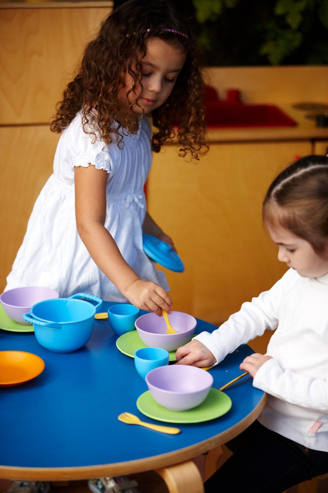 Cookware & Dining Set